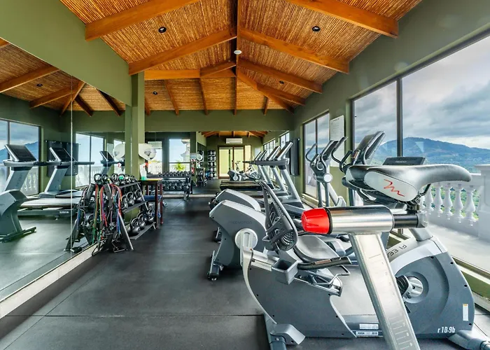 360 Splendor 301-ocean View Condo-breakfast Included!