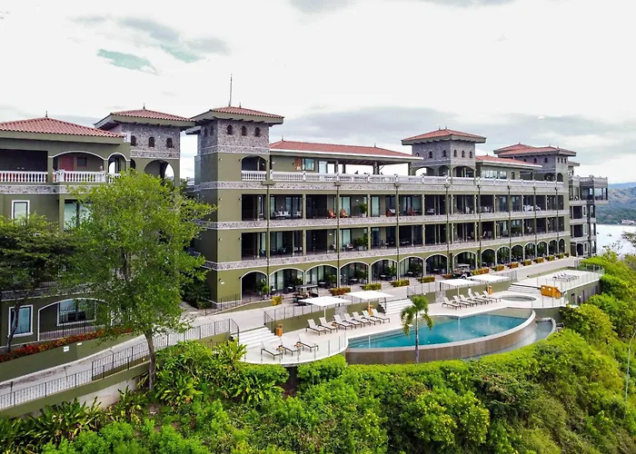 360 Splendor 301-ocean View Condo-breakfast Included!